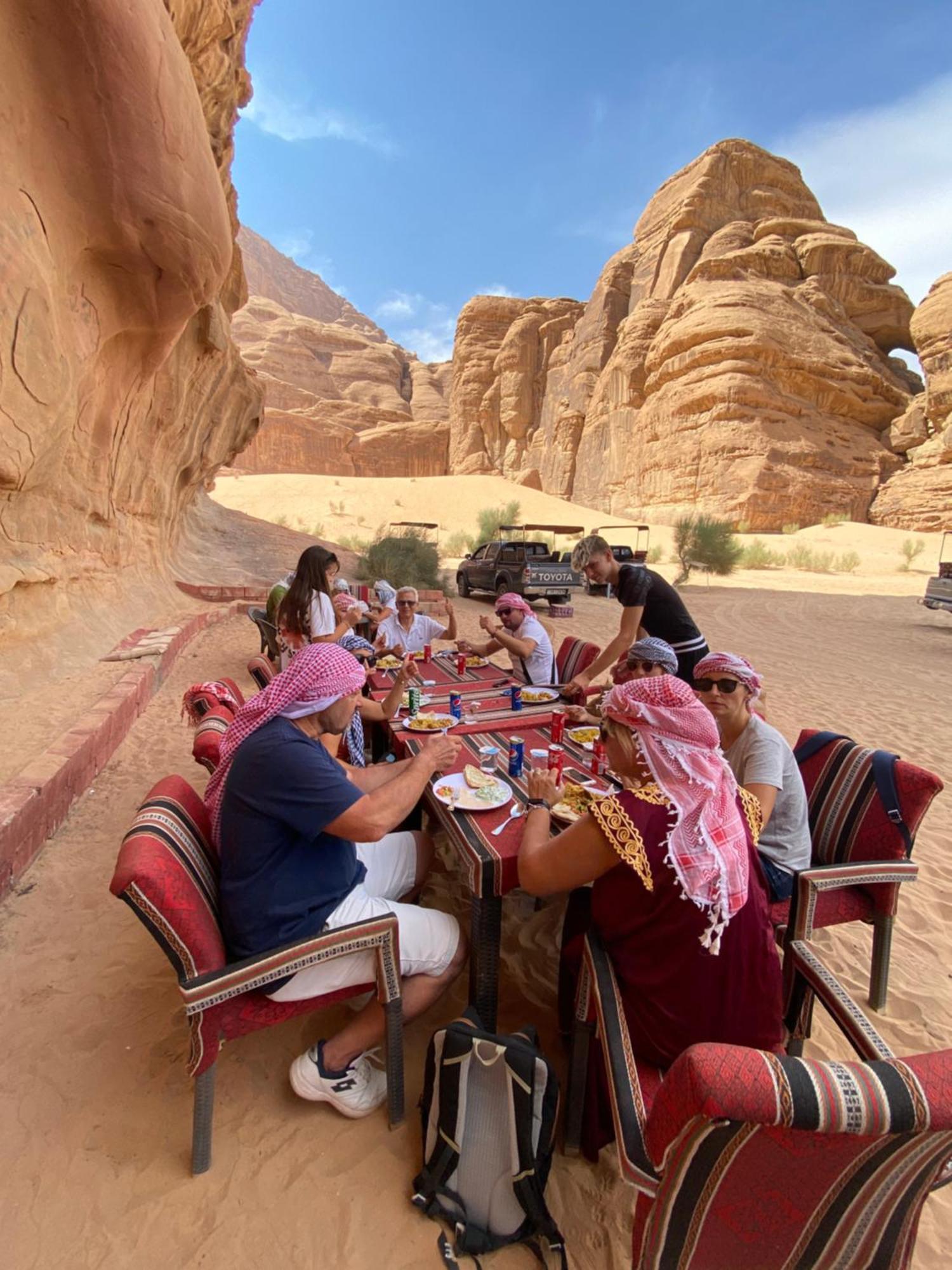 Hotel Faisal Wadi Rum Camp Exterior foto