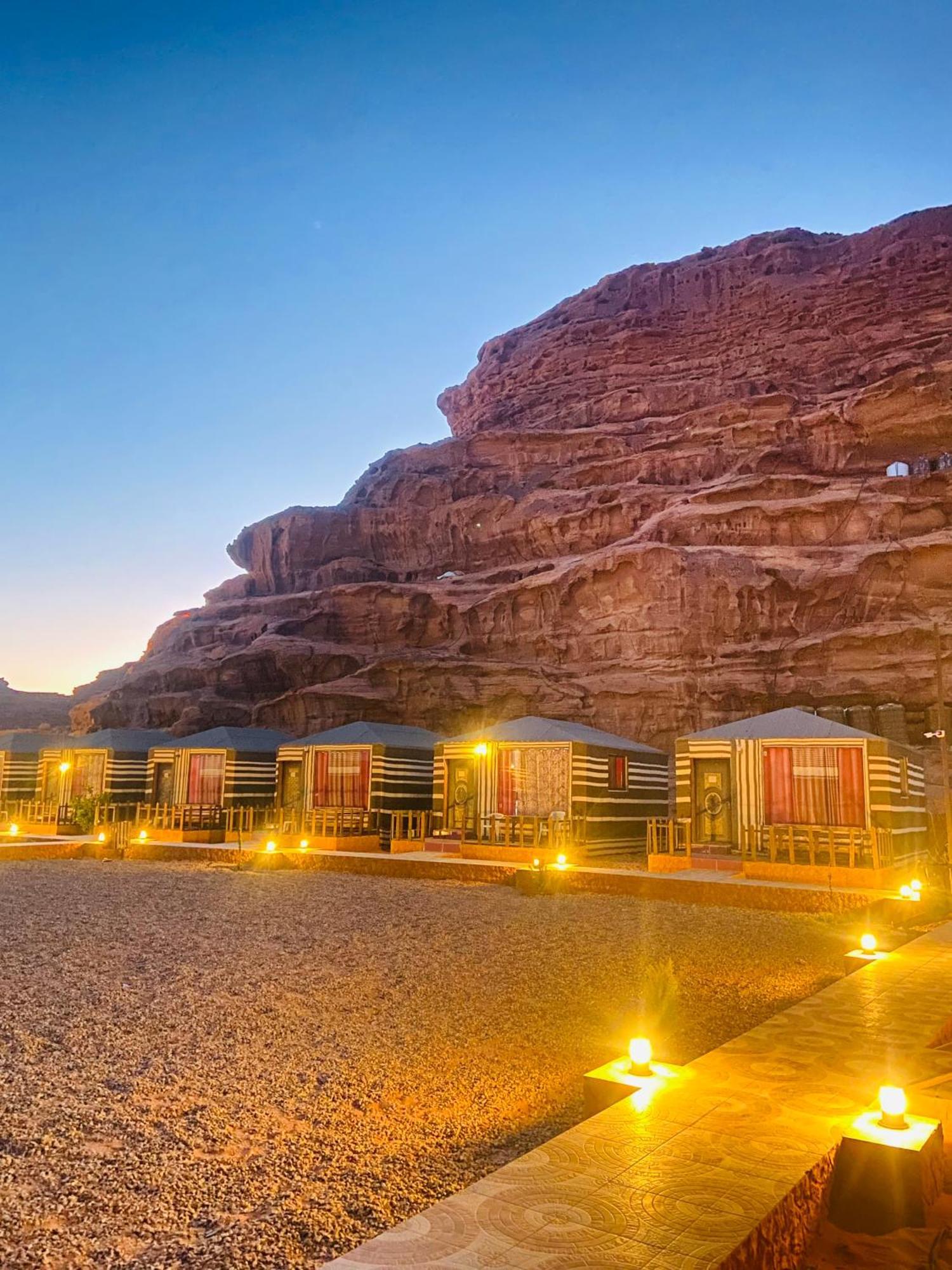 Hotel Faisal Wadi Rum Camp Exterior foto