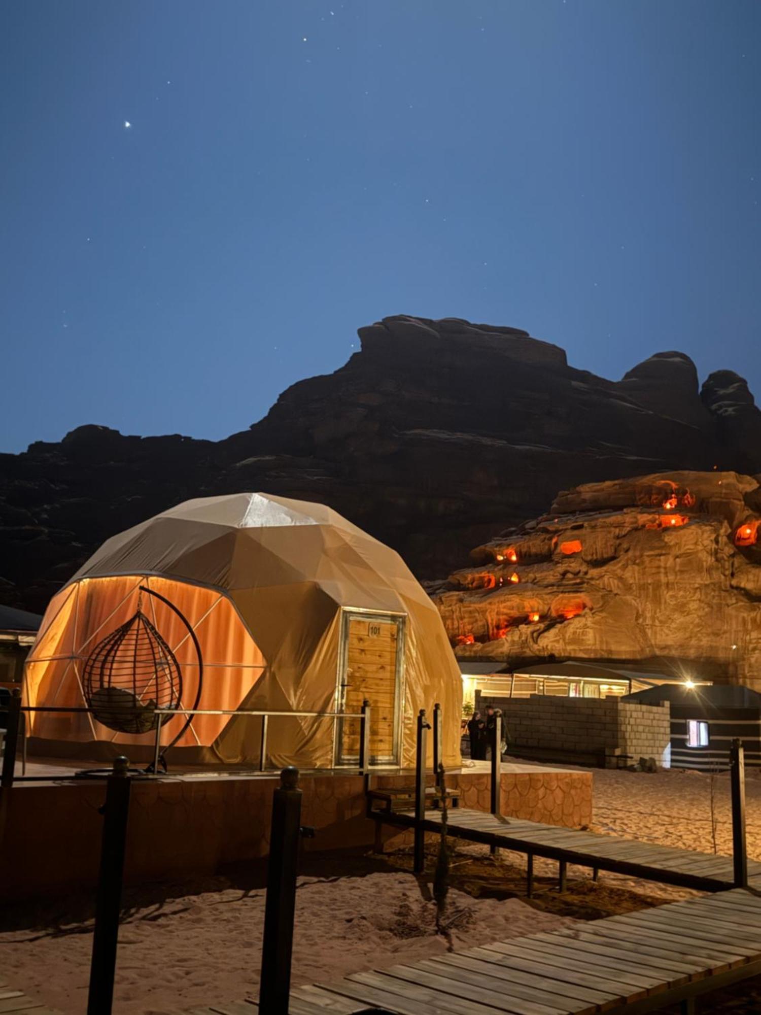 Hotel Faisal Wadi Rum Camp Exterior foto