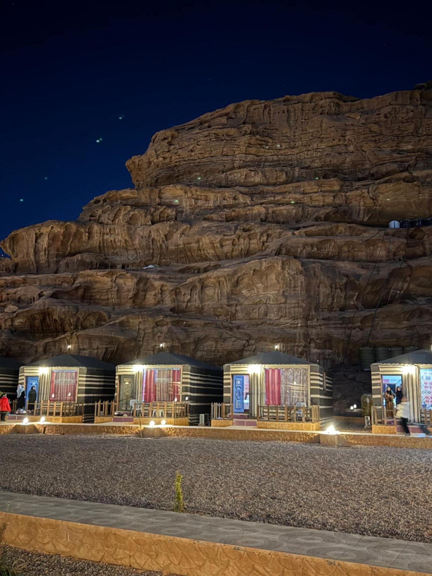 Hotel Faisal Wadi Rum Camp Exterior foto